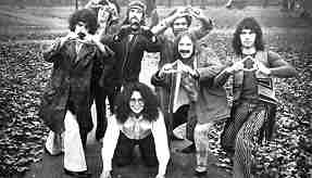 photo, Frank Zappa and The Mothers Of Invention, New York City, November, 1970